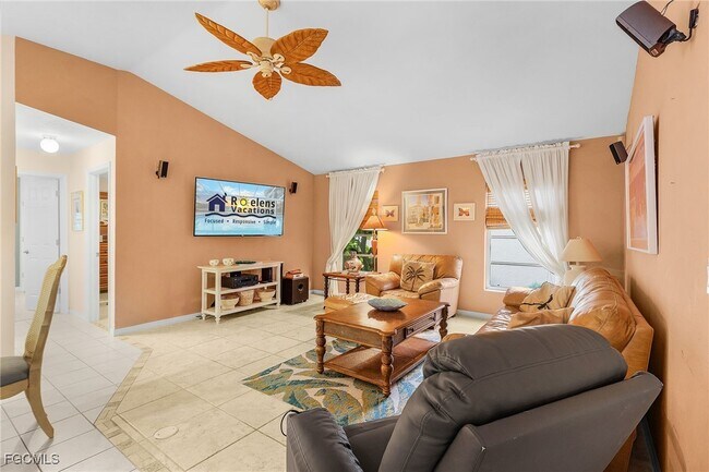 Building Photo - 8549 S Lake Cir