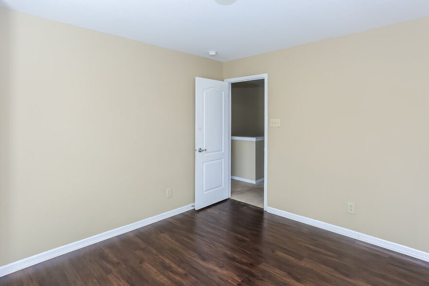 Building Photo - 3118 Bamburgh Ct