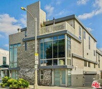 Building Photo - 530 N Larchmont Blvd