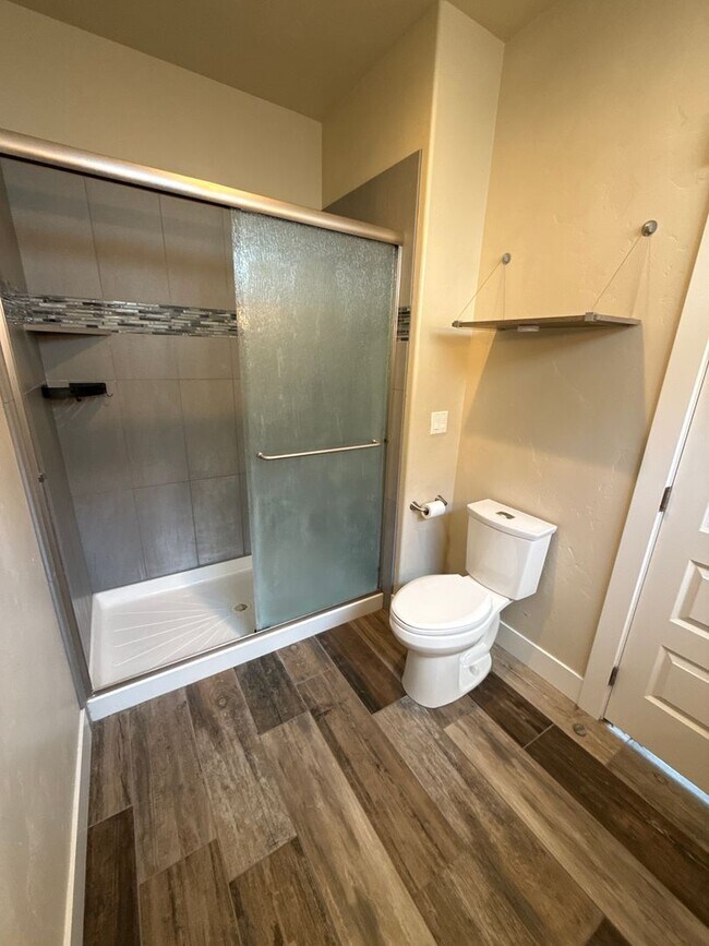 Building Photo - 20747 NE Angora Ct