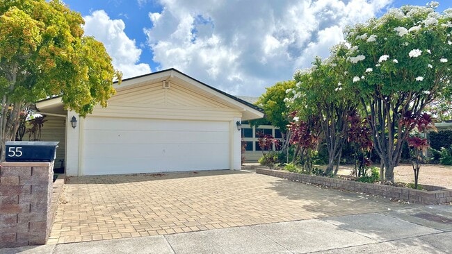 Building Photo - Prestigious Wailupe Circle - 5 BD/3.5 BA +...