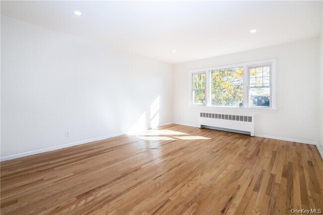 Building Photo - 7 Yonkers Terrace