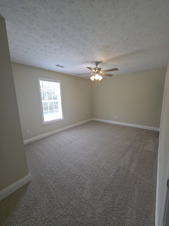 Building Photo - 171 Westchester Cir