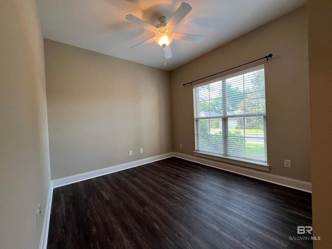 Building Photo - 7700 Kari Ln