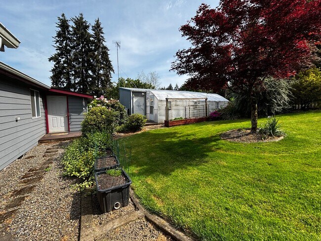 Building Photo - Rare 3-Acre 3BR Home in South Salem – Shops, Workspace & Greenhouses