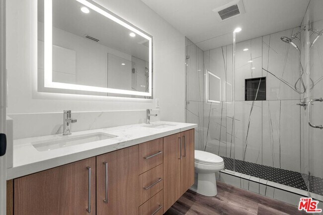 Building Photo - 1920 S Sherbourne Dr