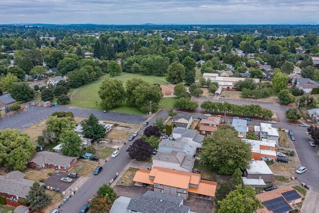 Building Photo - 415-01 Krasilovsky