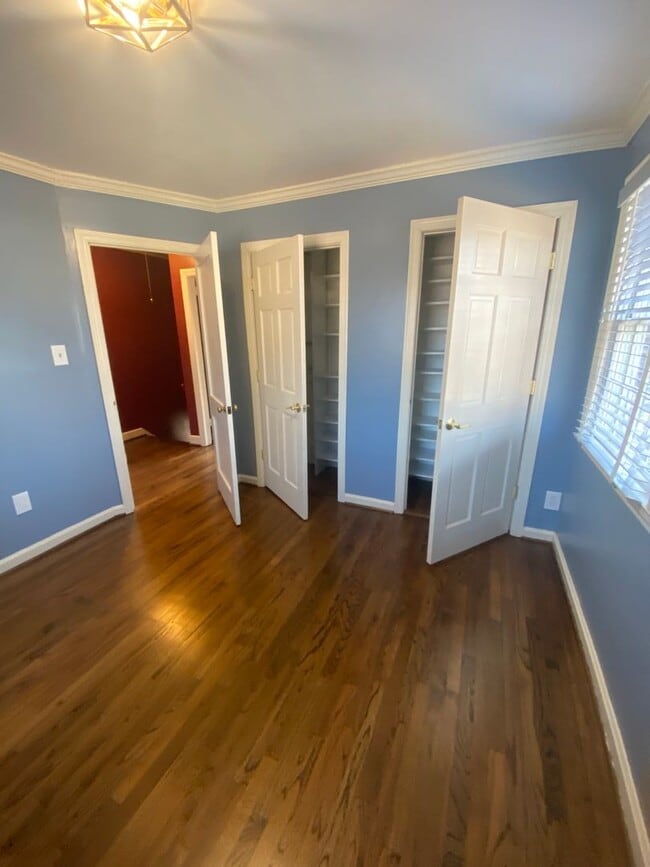 Building Photo - 22 Mt Vernon Ave