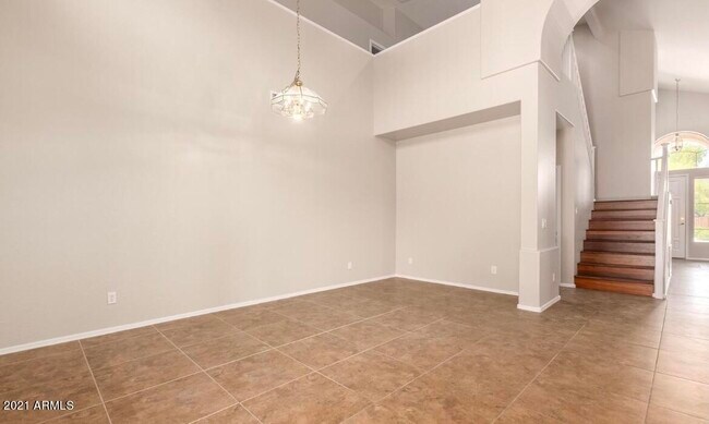 Building Photo - 2751 E San Tan St