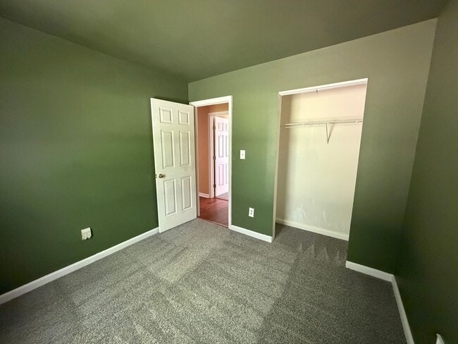 Building Photo - 137 Snapdragon Rd