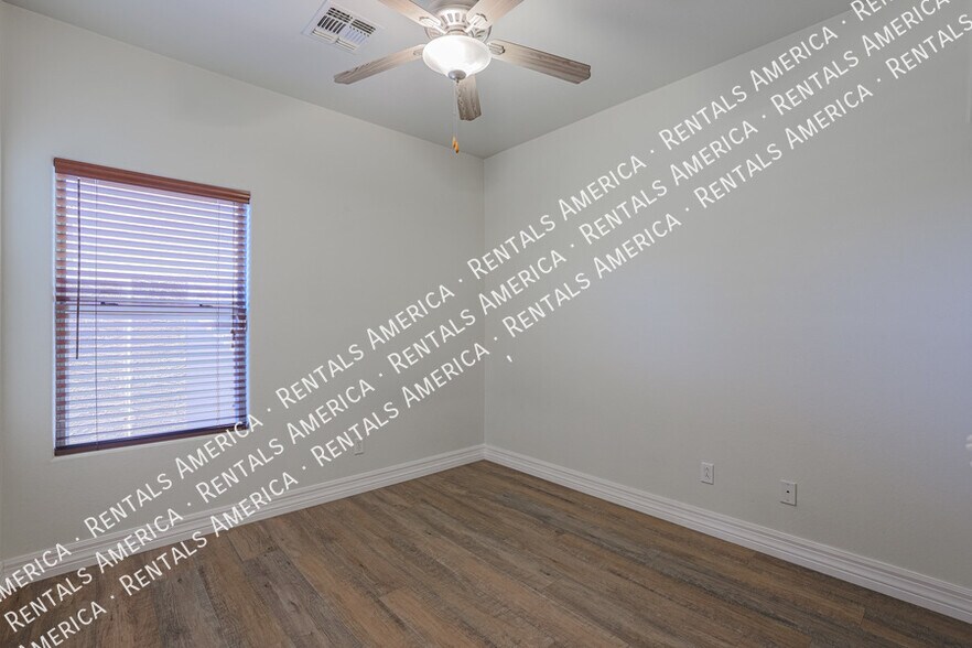 Building Photo - 21821 E Gold Canyon Dr