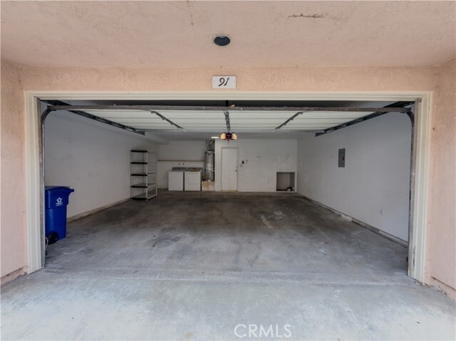Building Photo - 3101 Plaza del Amo