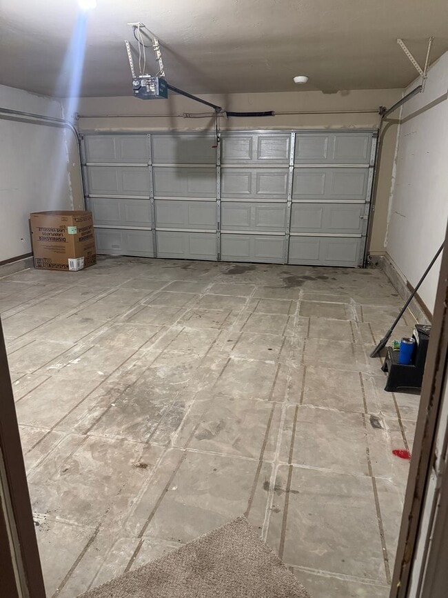 Building Photo - 11817 NW 7th St