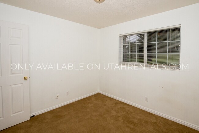 Building Photo - 1388 N 1300 W