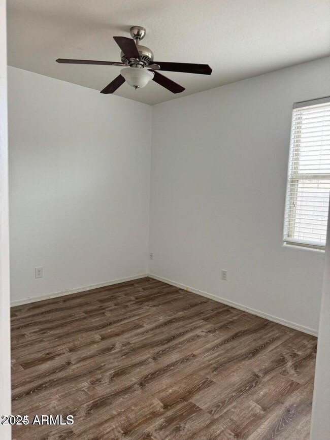 Building Photo - 25258 W Nancy Ln