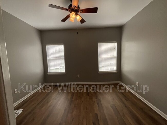 Building Photo - 2308 Four Lakes Dr