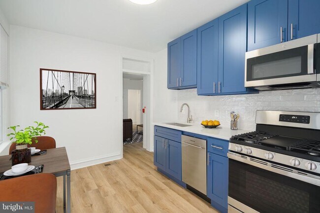Building Photo - 3869 Terrace St