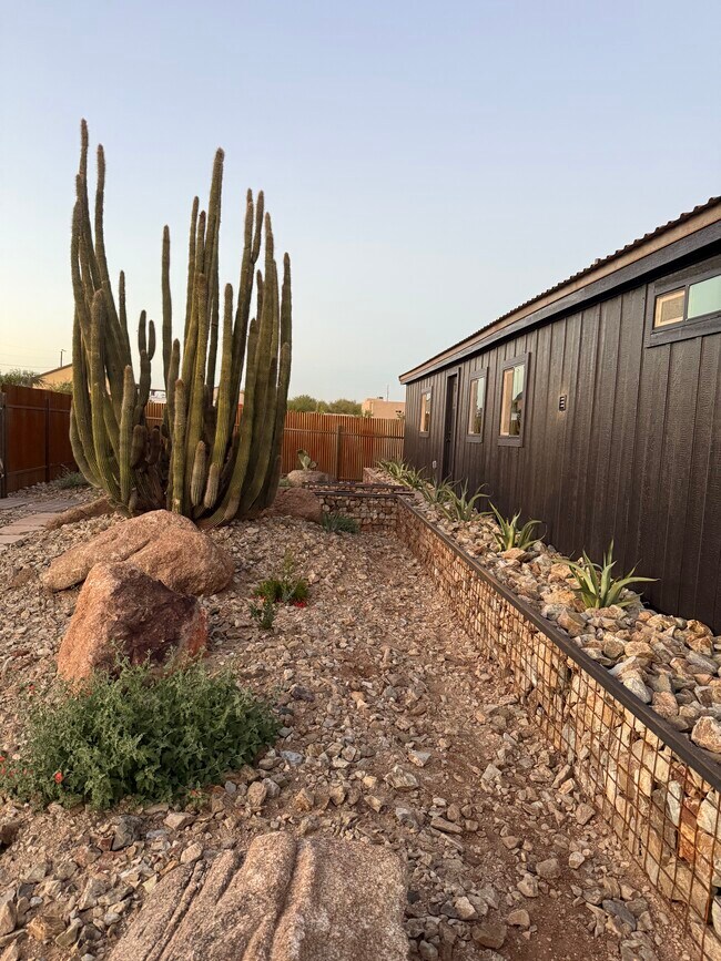 Building Photo - 46633 N 41st Ave