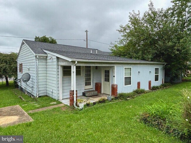 Building Photo - 602 N Marshall St
