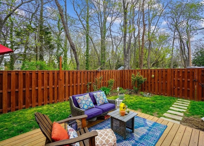 Building Photo - Bethany Court