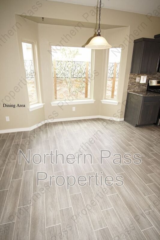 Building Photo - 14364 Tobe Davis Dr