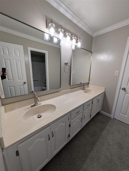 Building Photo - 1649 Prairie Ln