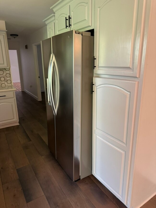 Building Photo - 54 Carolyn Ln