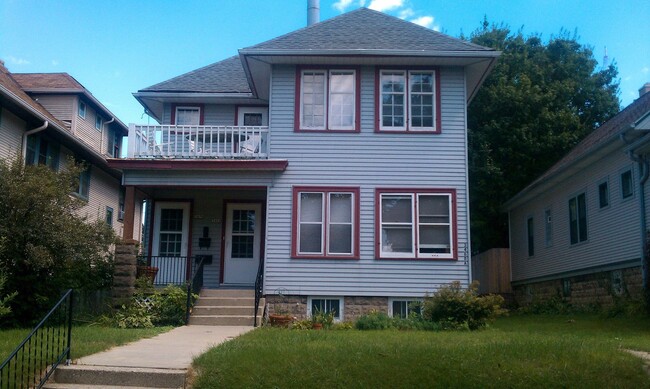 Primary Photo - 3468-70 N. Cramer St.