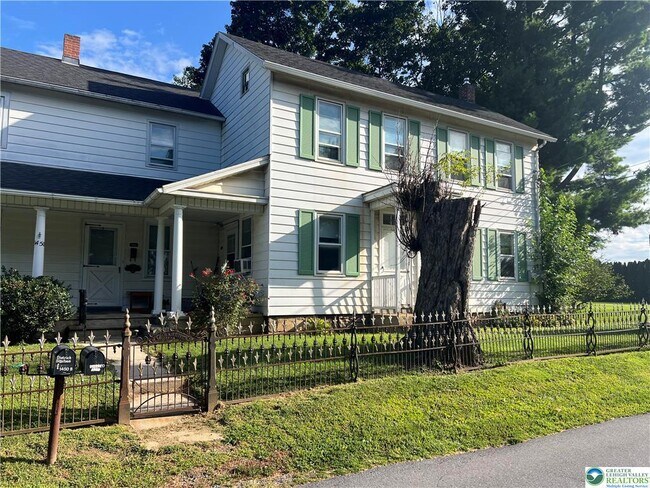 Primary Photo - 1450 Church Ln