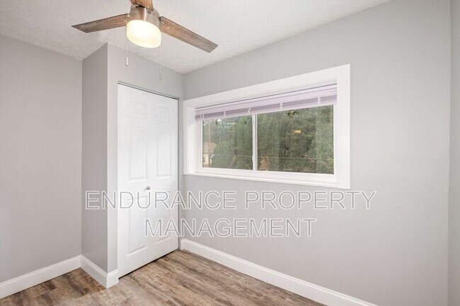 Building Photo - 2128 Crane Ave