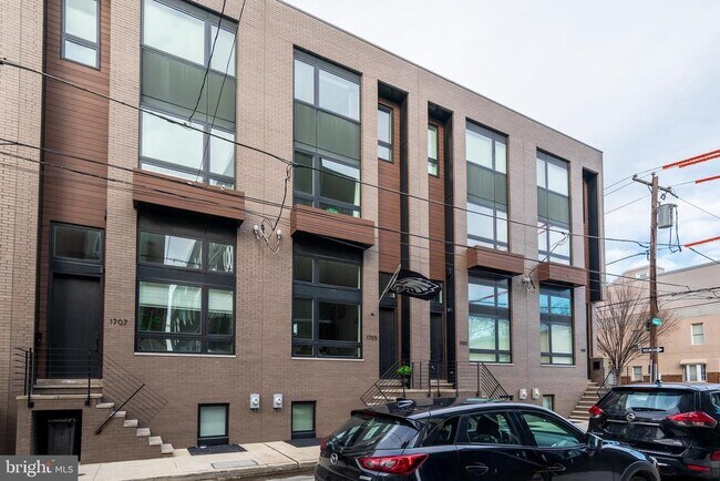 Building Photo - 1705 Annin St
