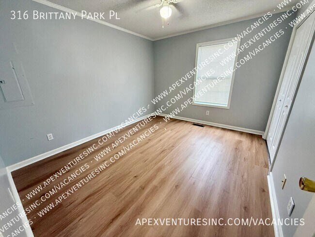 Building Photo - 316 Brittany Park Pl