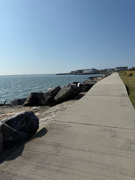 Building Photo - 96 Seaspray Ct
