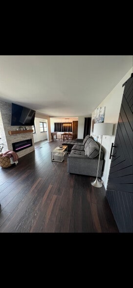 Building Photo - 12060 Mac Dr