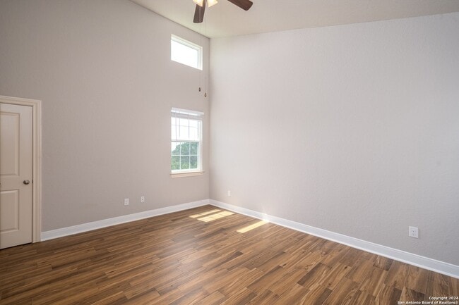 Building Photo - 3067 View Ridge Dr