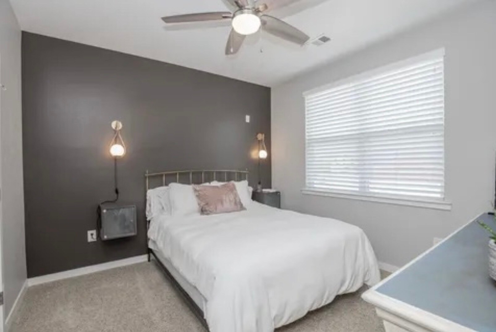 Building Photo - 1118 Litton Ave