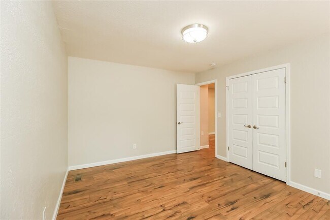 Building Photo - 2133 Running Branch Rd