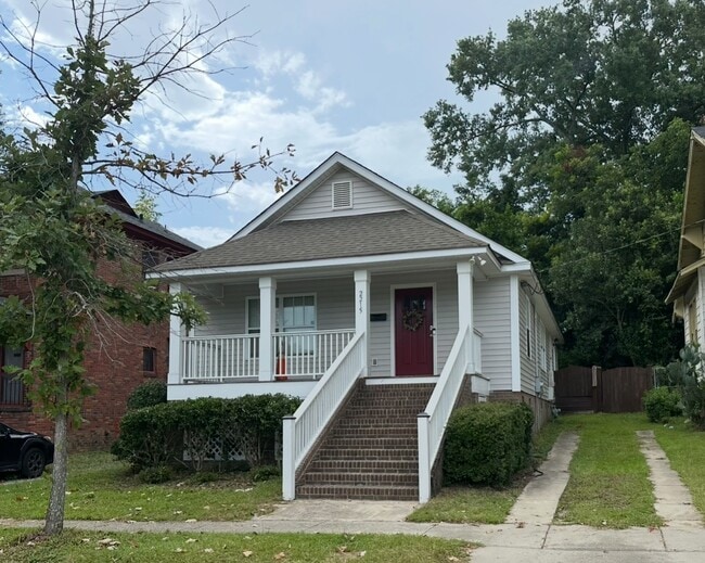 Building Photo - 2215 Greene St