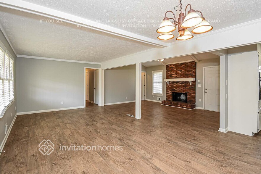 Building Photo - 396 Sancho Dr NW