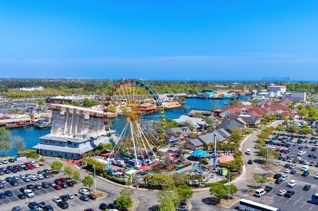 Building Photo - 4088 Fairway Lakes Dr