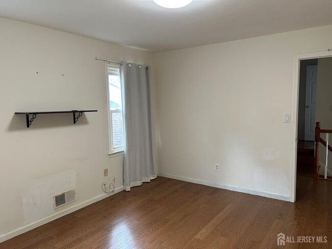 Building Photo - 26 Netherwood Cir