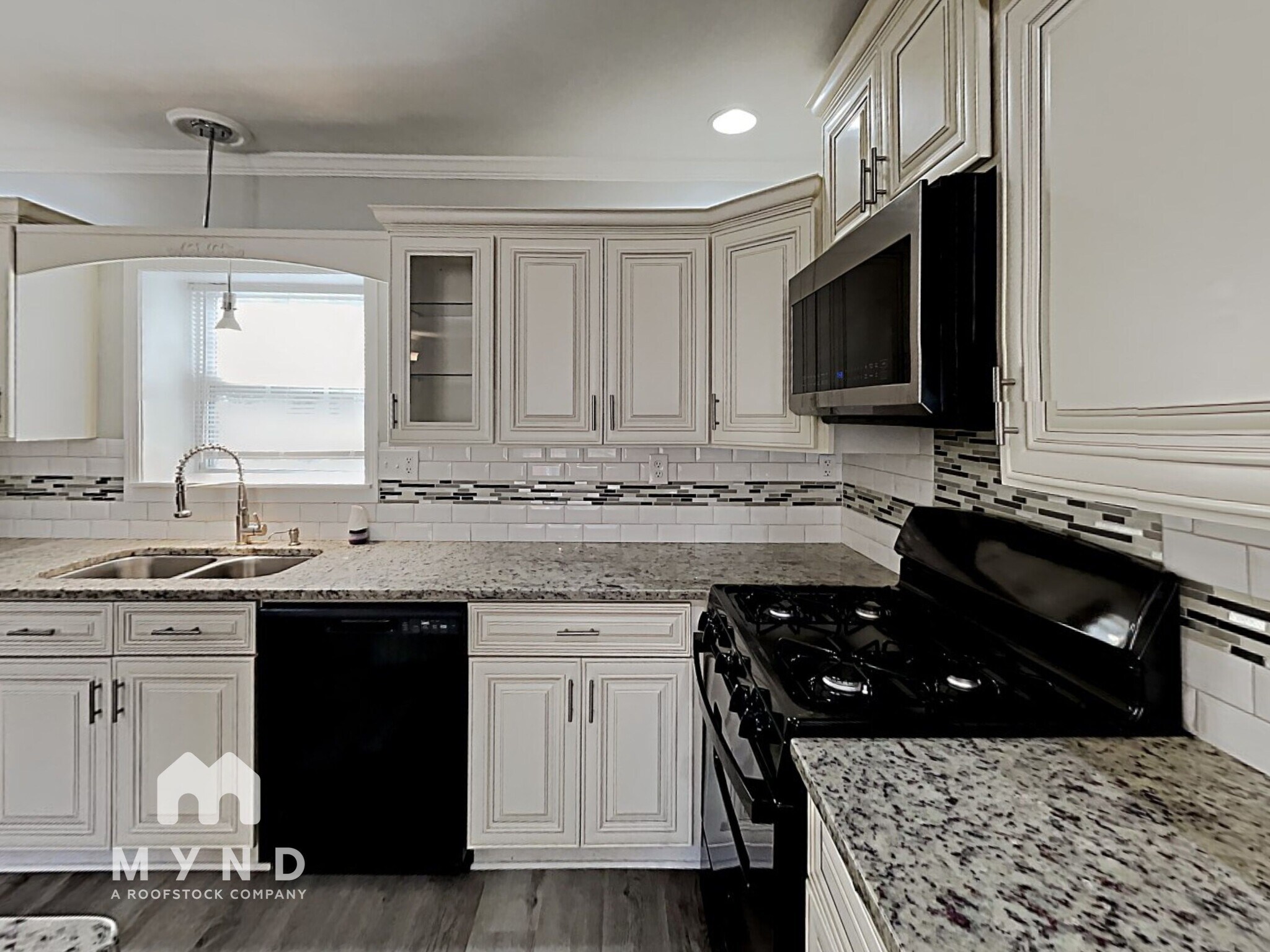 Building Photo - 3206 Amhurst Dr NW