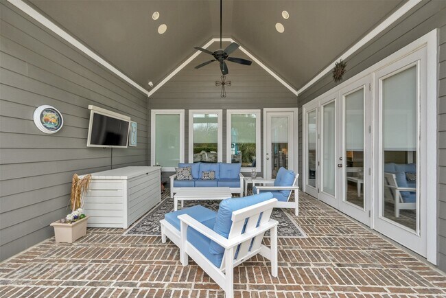 Building Photo - 2072 Laurie Darlin Dr