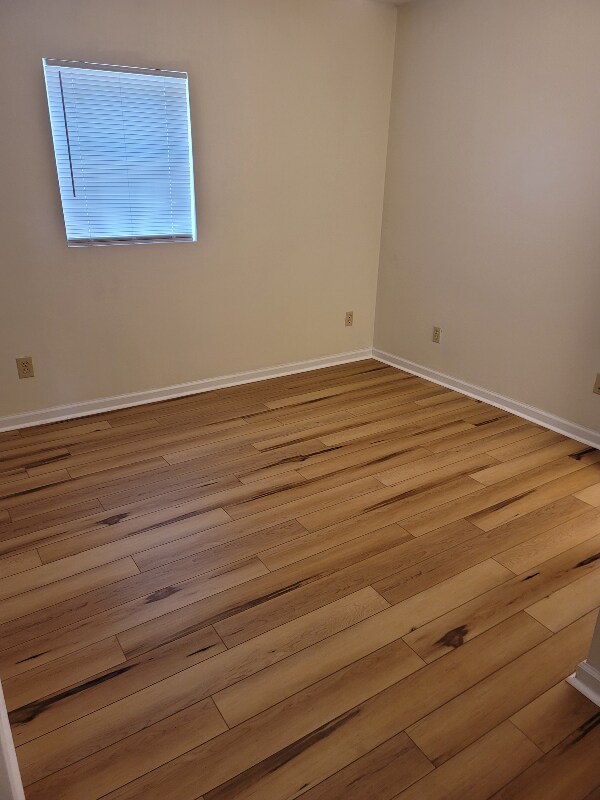 Building Photo - 346 Railroad Ave