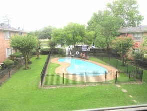 Building Photo - 1230 Shadowdale Dr