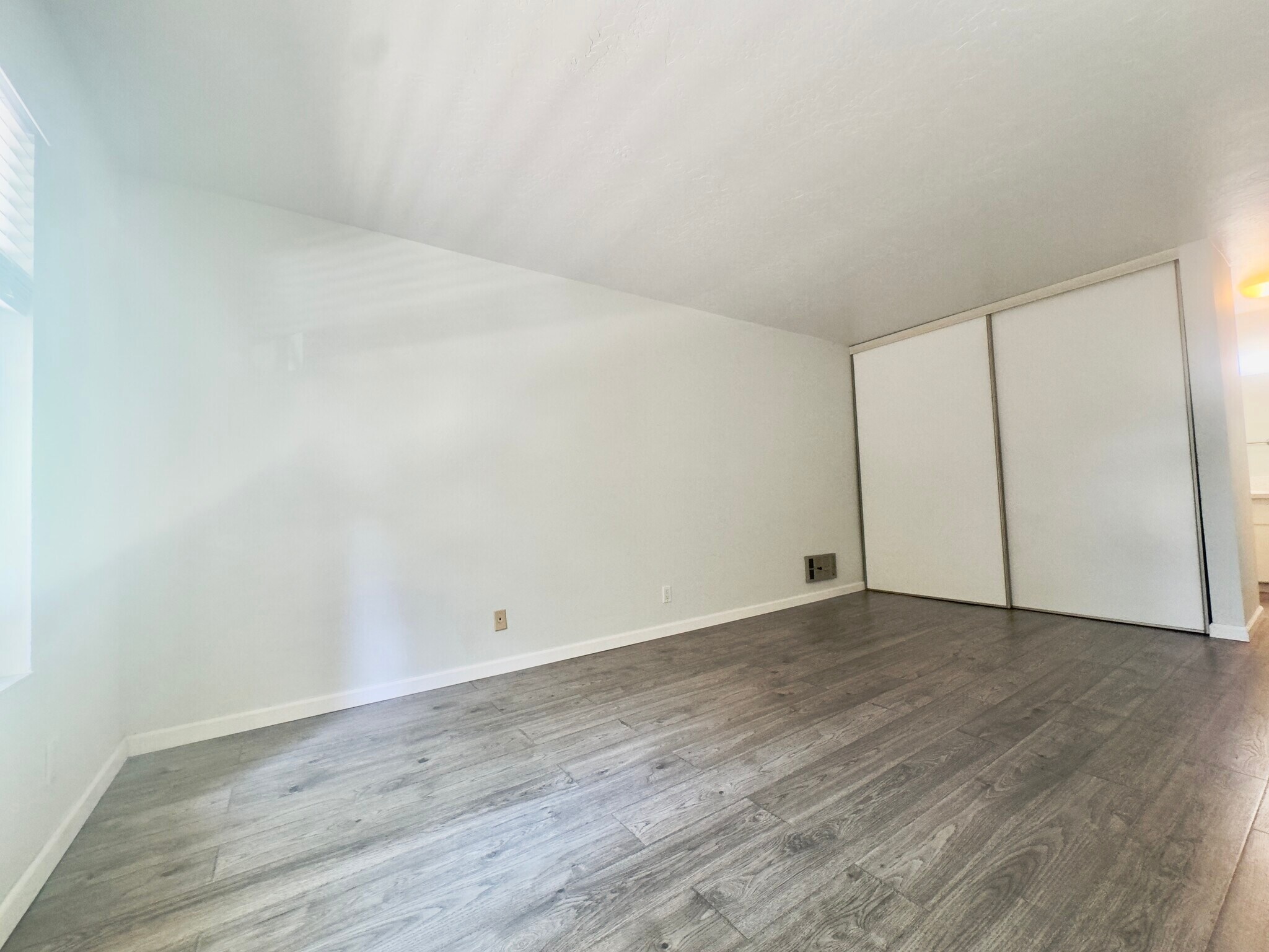 Building Photo - 288 Whitmore St