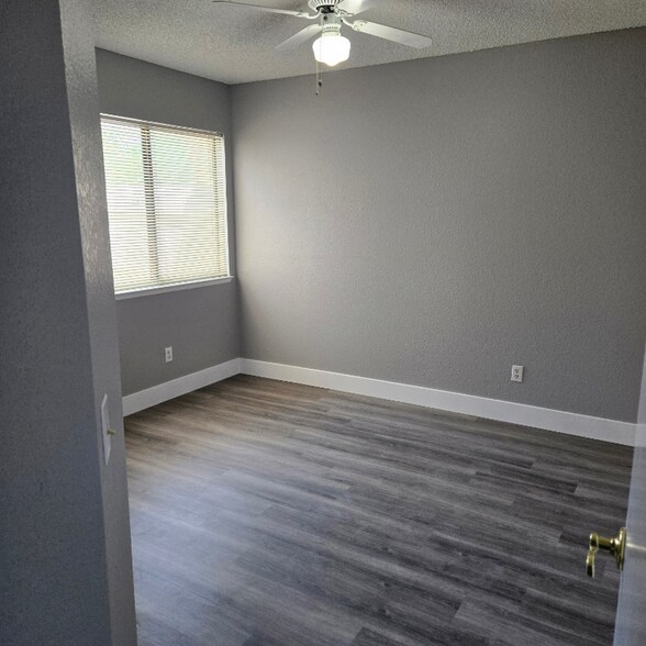 Building Photo - 27818 Cactus Flower Dr