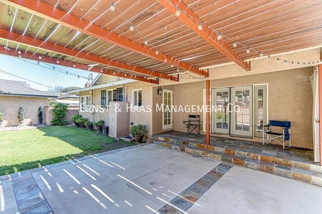 Building Photo - 6533 E Monlaco Rd