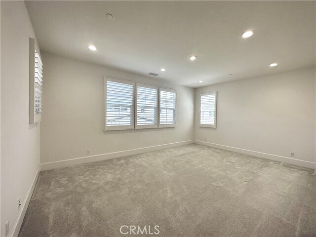 Building Photo - 214 Parkwood