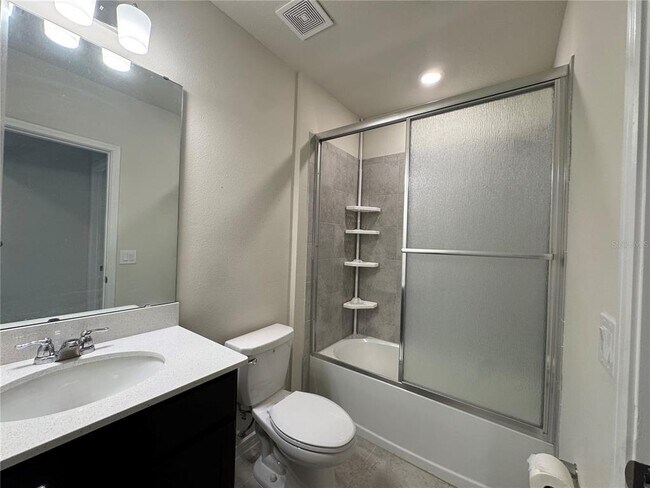 Building Photo - 2102 Charming Ave
